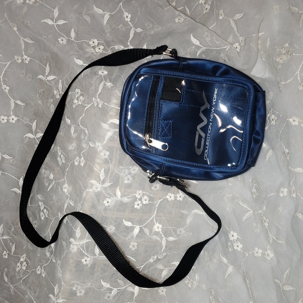 Collection New York City crossbody  bag, brilliant shimmer blue.